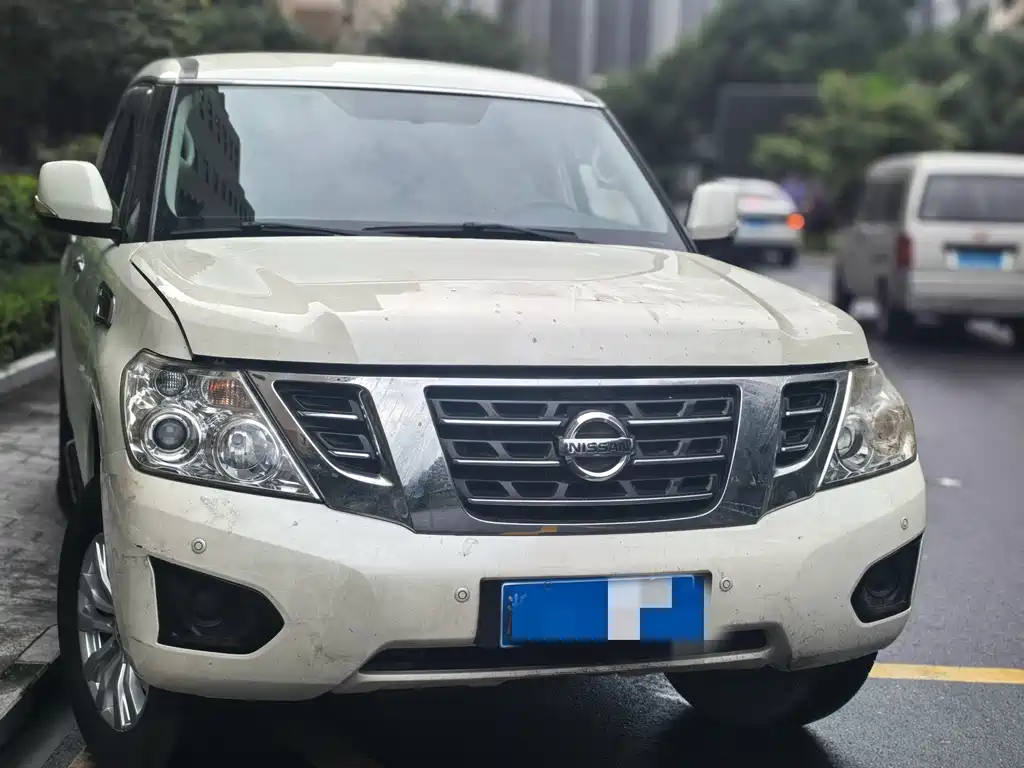Nissan Patrol — миниатюра 3
