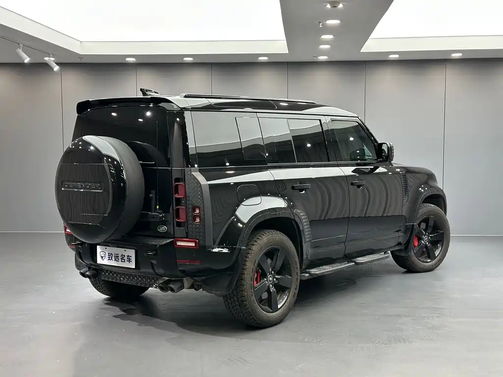 Land Rover Defender — миниатюра 4