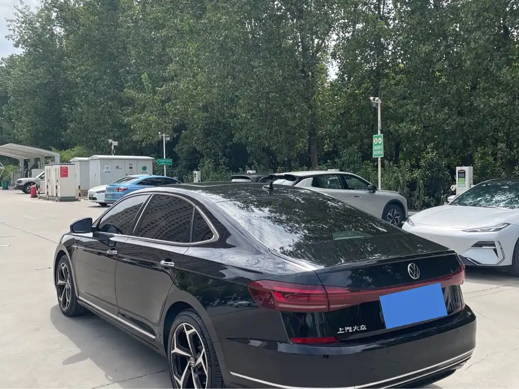 Volkswagen Passat — миниатюра 4