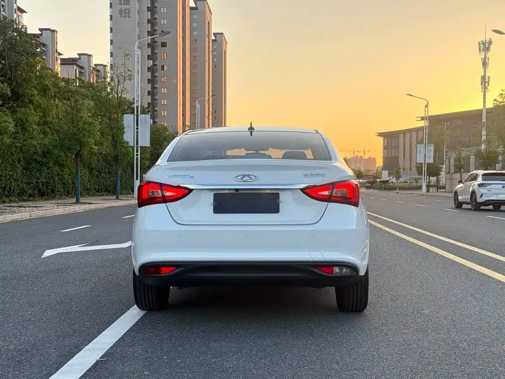 Chery Arrizo 5 — миниатюра 8
