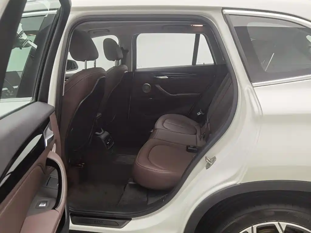 BMW X1 — миниатюра 15