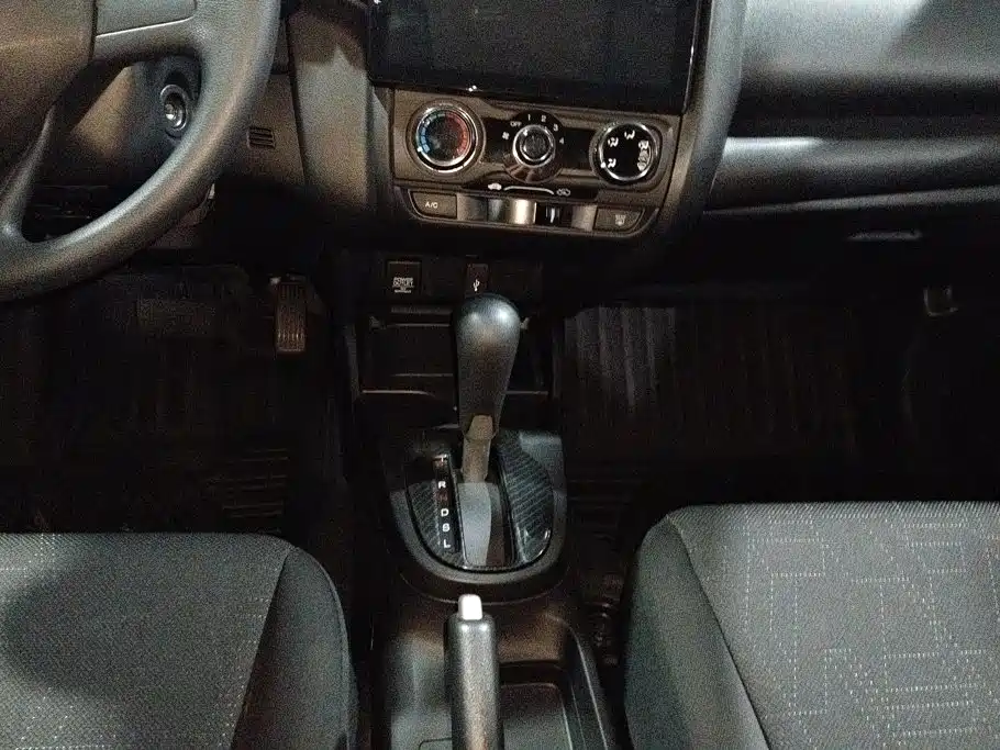 Honda Fit — миниатюра 15