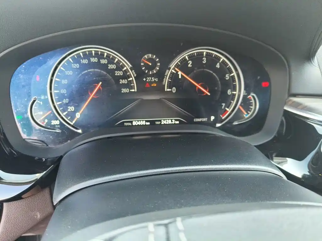BMW 5 Series — миниатюра 5