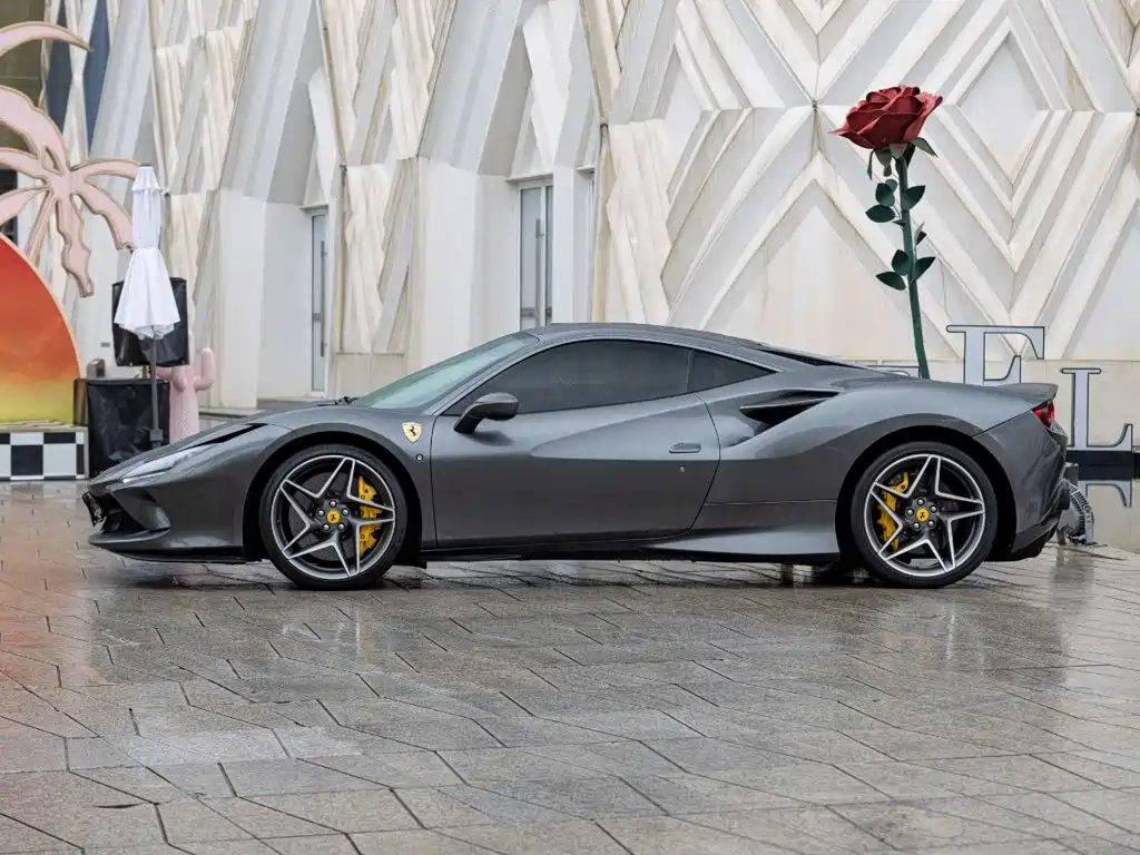Ferrari F8 — миниатюра 7