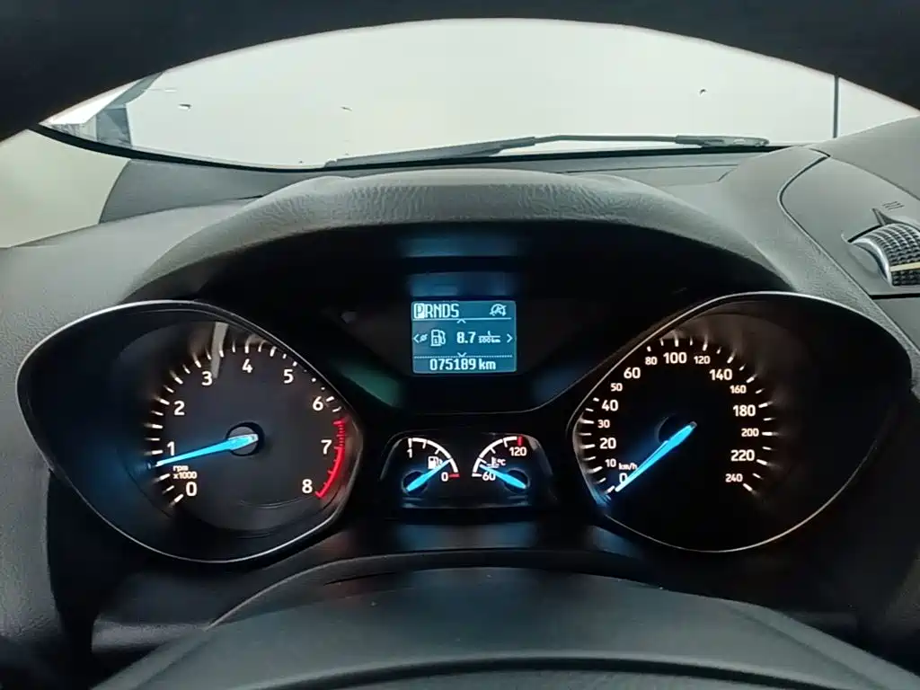 Ford Kuga — миниатюра 12