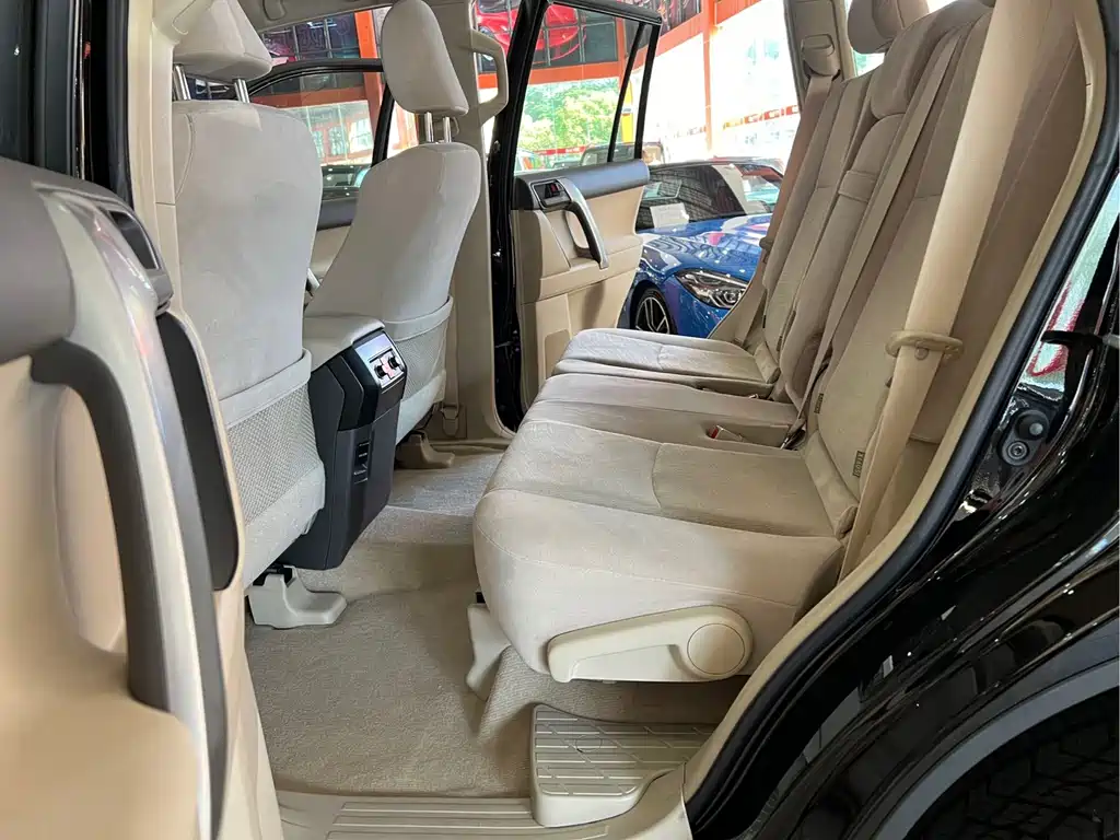 Toyota Prado (Import) — миниатюра 10