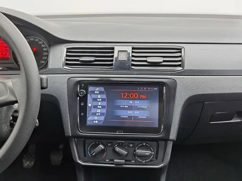Volkswagen Santana — миниатюра 12
