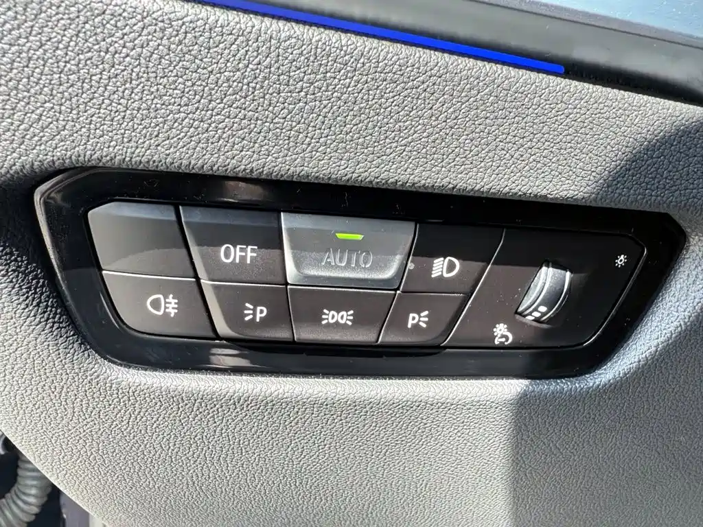BMW 3 Series — миниатюра 30