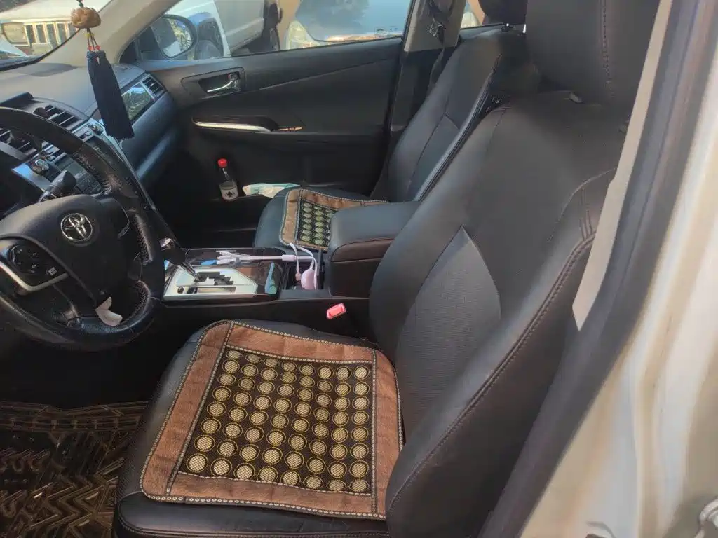 Toyota Camry — миниатюра 11