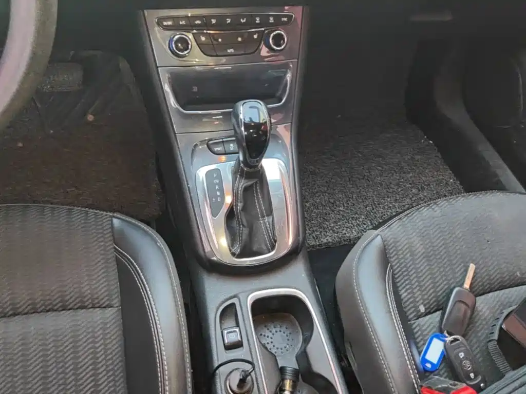Buick Verano — миниатюра 14