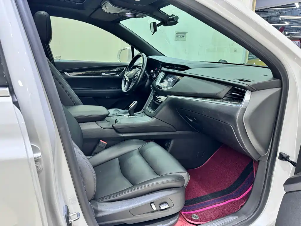 Cadillac XT5 — миниатюра 6