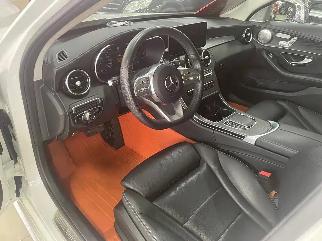 Mercedes-Benz C-Class — миниатюра 3