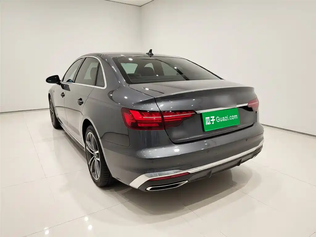 Audi A4L 2021 40 TFSI