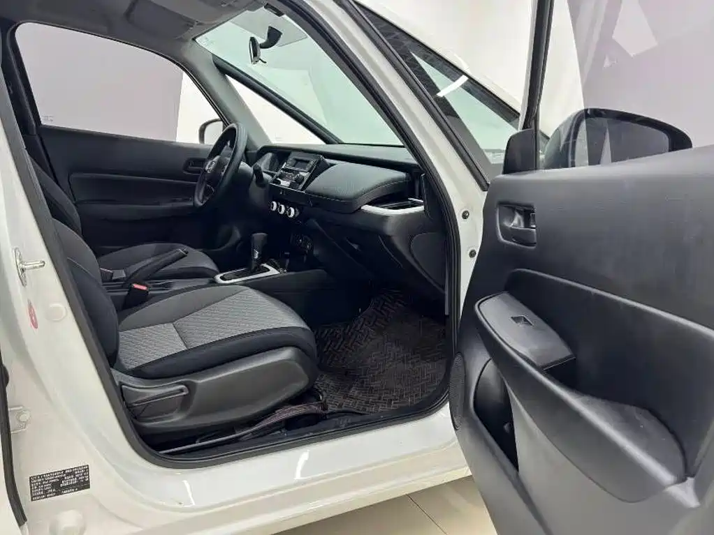 Honda Fit — миниатюра 12