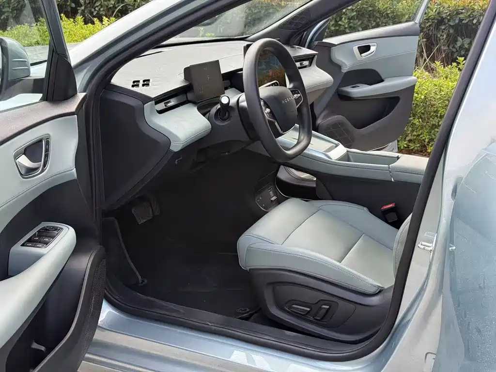 Roewe D6 — миниатюра 6