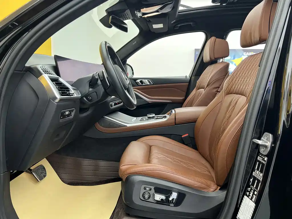 BMW X7 2023 xDrive40i Premium M Sport