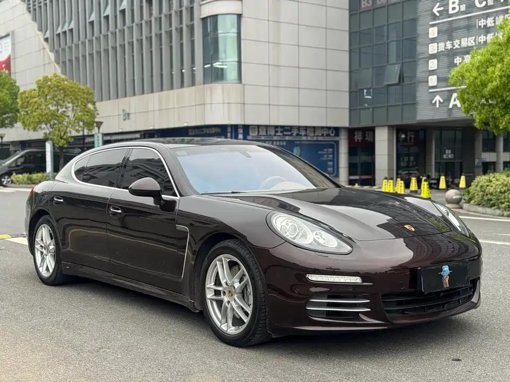 Porsche Panamera 2014 Panamera 4 Executive 3.0T