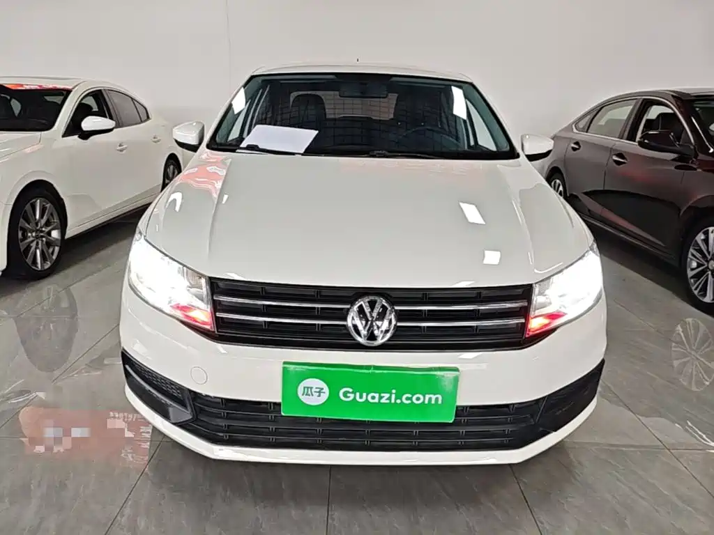 Volkswagen Santana — миниатюра 3
