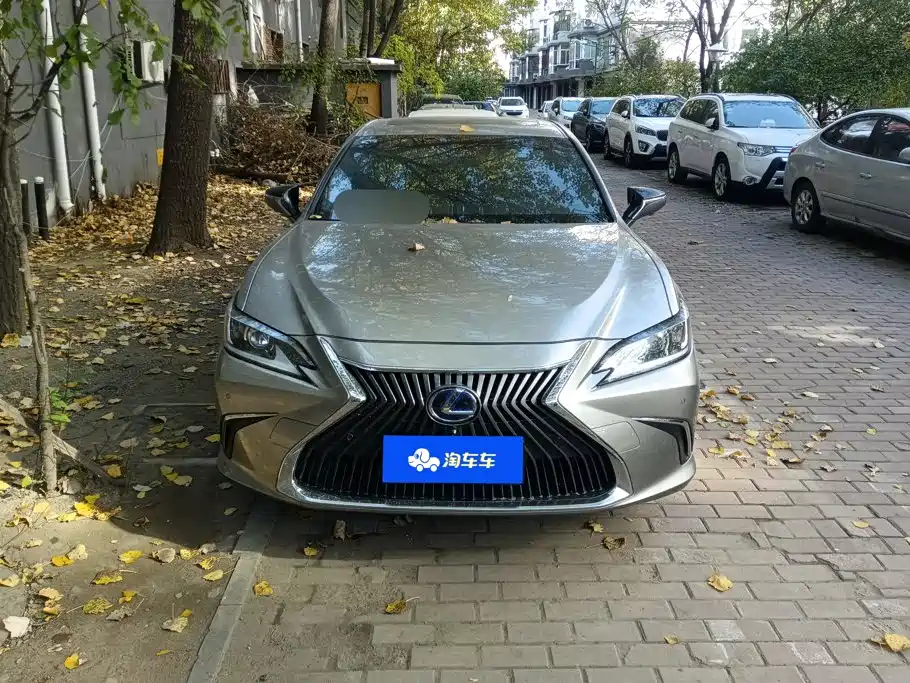 Lexus ES — миниатюра 2