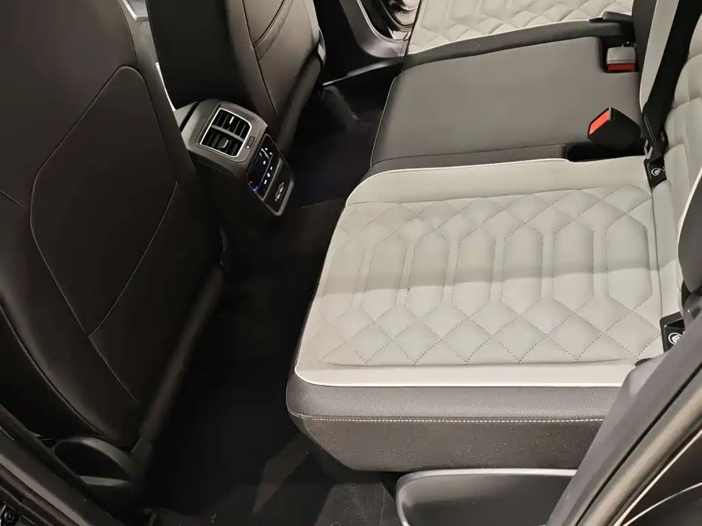 Volkswagen Tayron — миниатюра 13