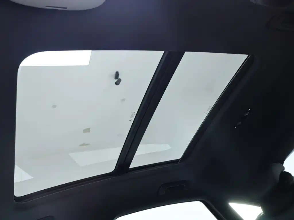 Audi Q5L Sportback — миниатюра 19