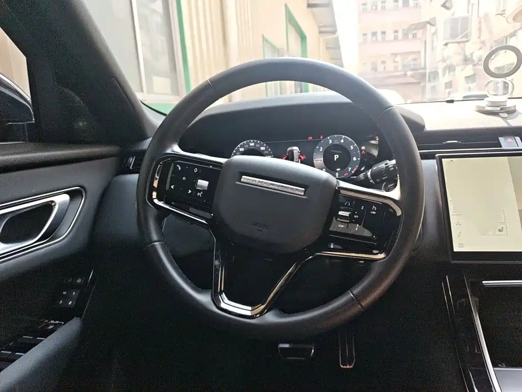 Land Rover Velar — миниатюра 6