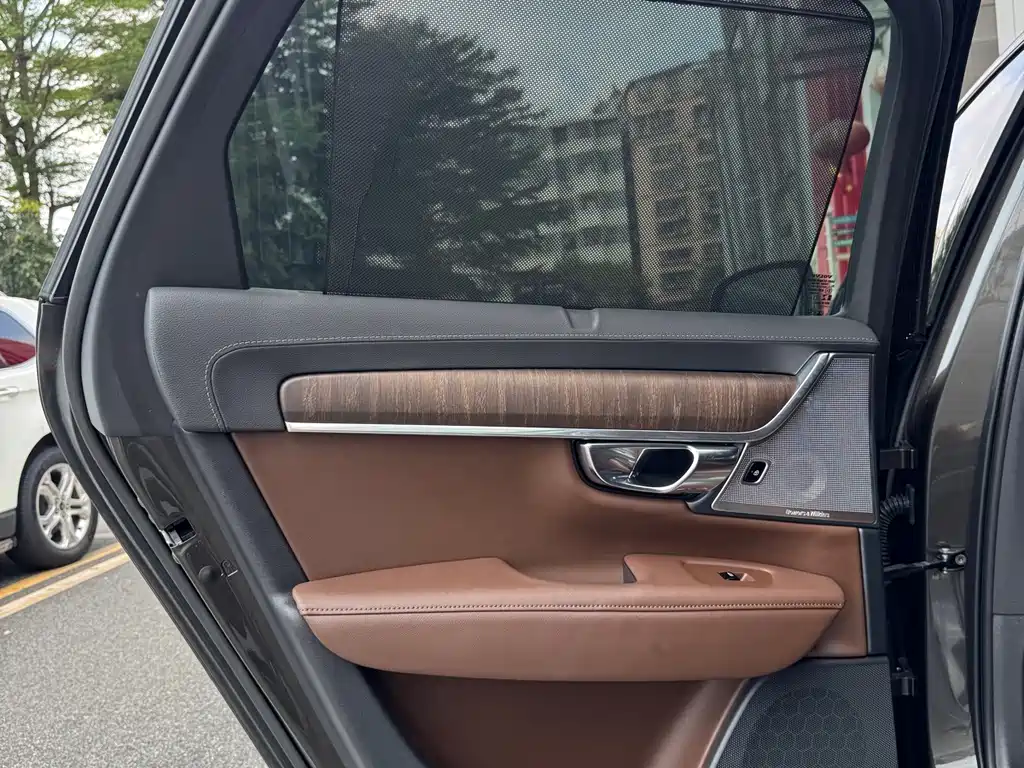 Volvo V90 — миниатюра 13