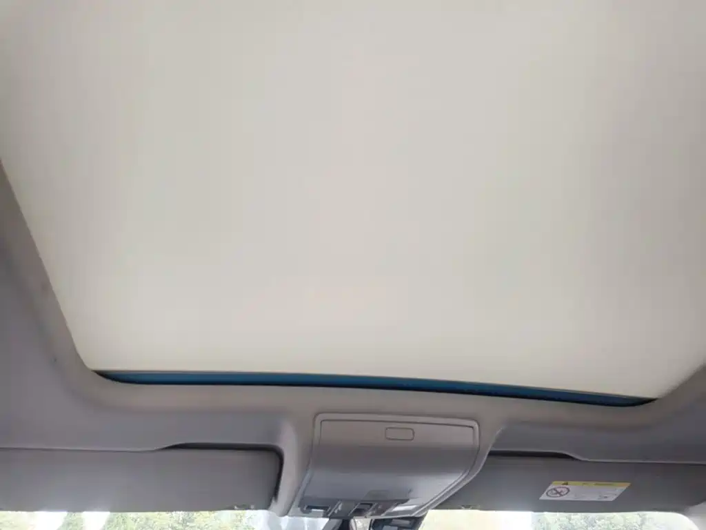 Volkswagen Tiguan L — миниатюра 18