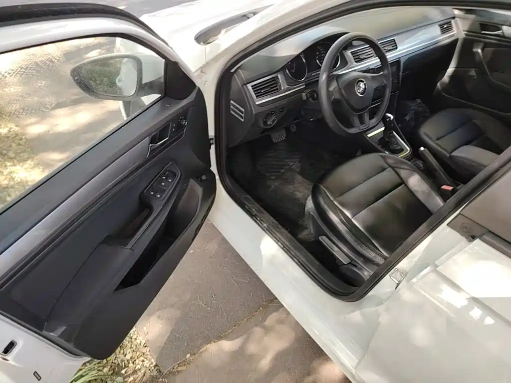 Volkswagen Bora — миниатюра 16