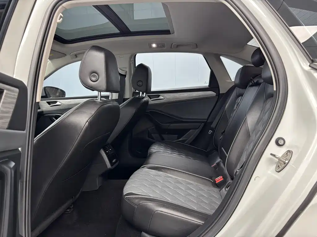 Volkswagen Sagitar — миниатюра 5