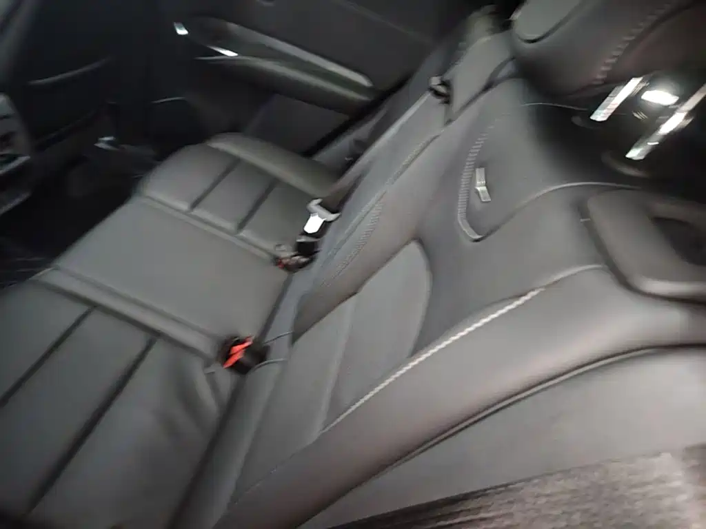 Cadillac XT4 — миниатюра 17