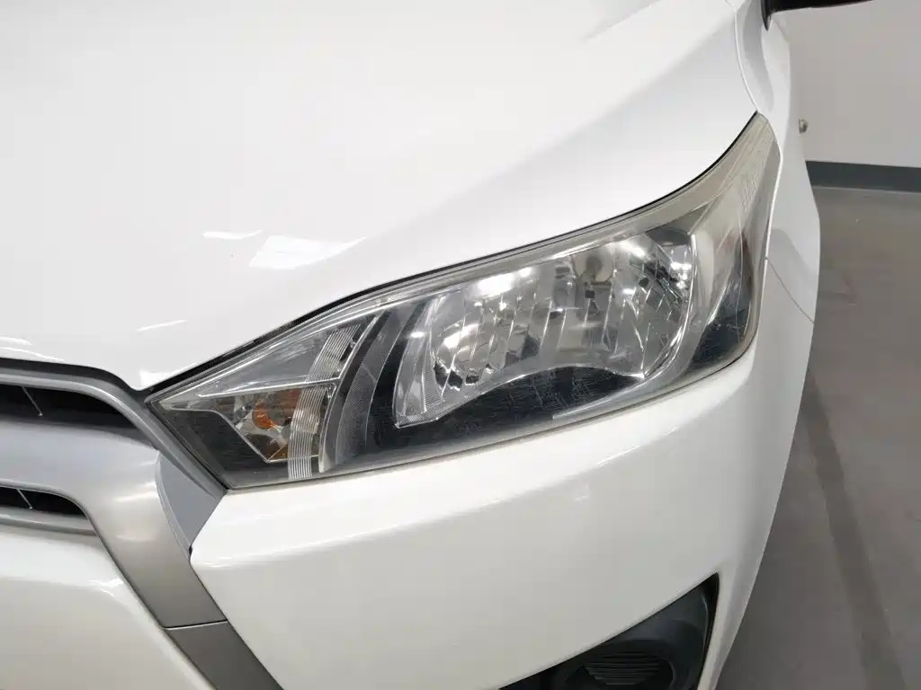 Toyota Yaris L — миниатюра 7