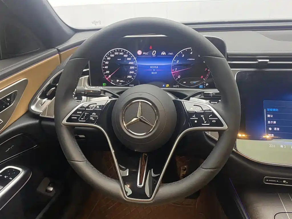 MERCEDES-BENZ E CLASS