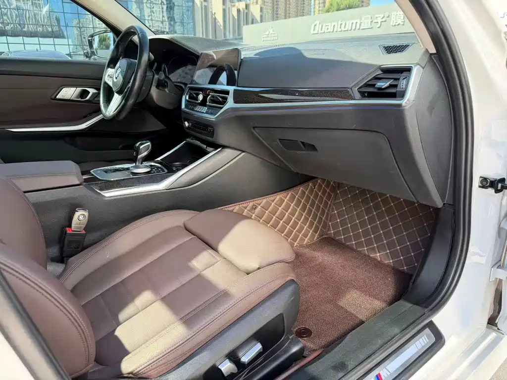 BMW 3 Series — миниатюра 4