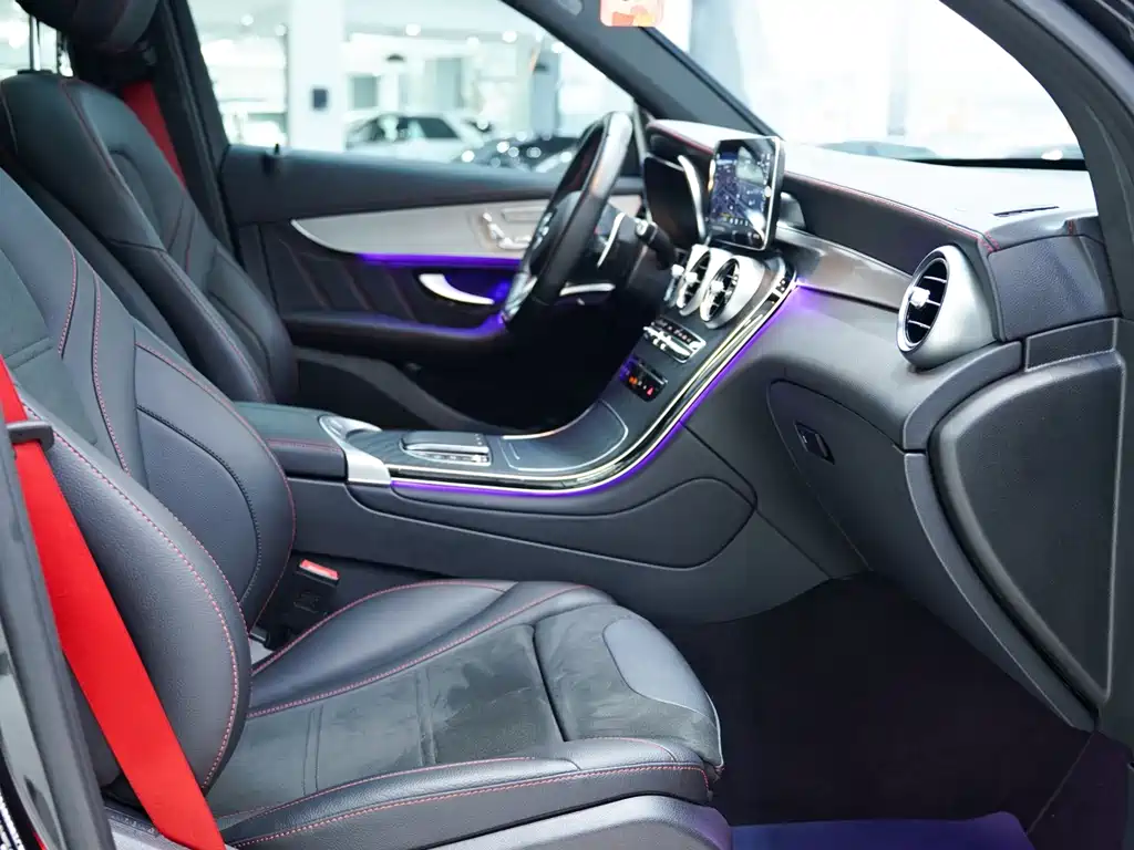 MERCEDES-BENZ GLC AMG