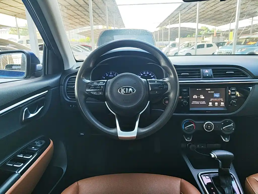 Kia KX Cross — миниатюра 11