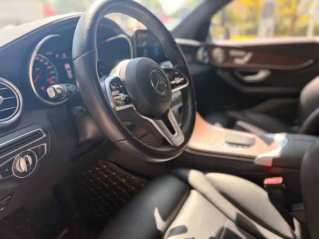 Mercedes-Benz GLC — миниатюра 13