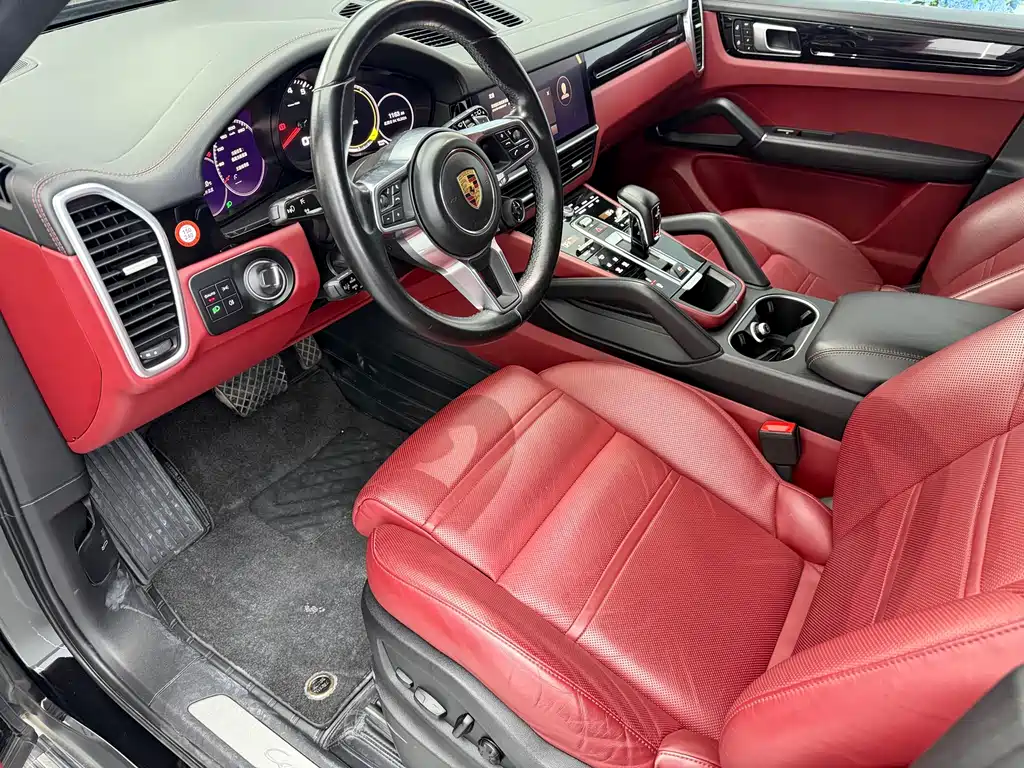 Porsche Cayenne — миниатюра 4