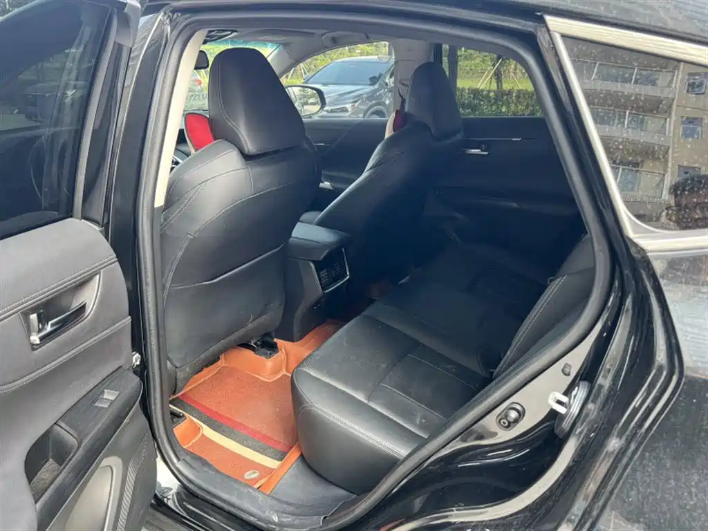 Toyota Harrier — миниатюра 6