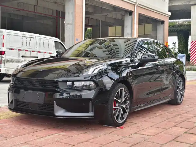 2022 Lynk & Co 03