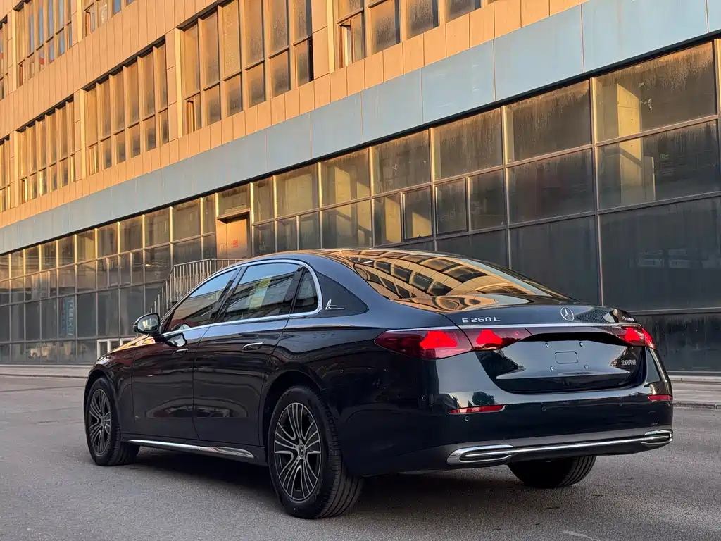 Mercedes-Benz E-Class E 2024 E 260 L 4MATIC