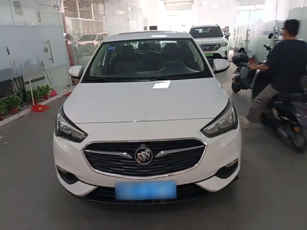 Buick Excelle — миниатюра 3