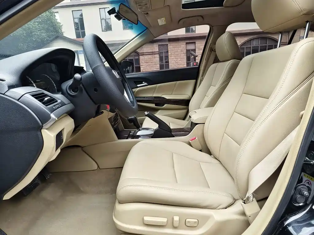 Honda Accord — миниатюра 5