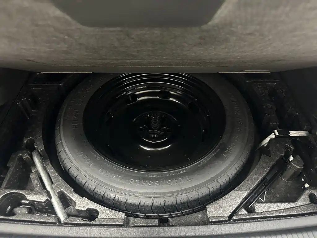 Volkswagen Tiguan L — миниатюра 15