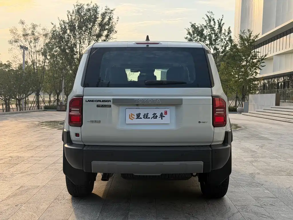 Toyota Prado — миниатюра 6