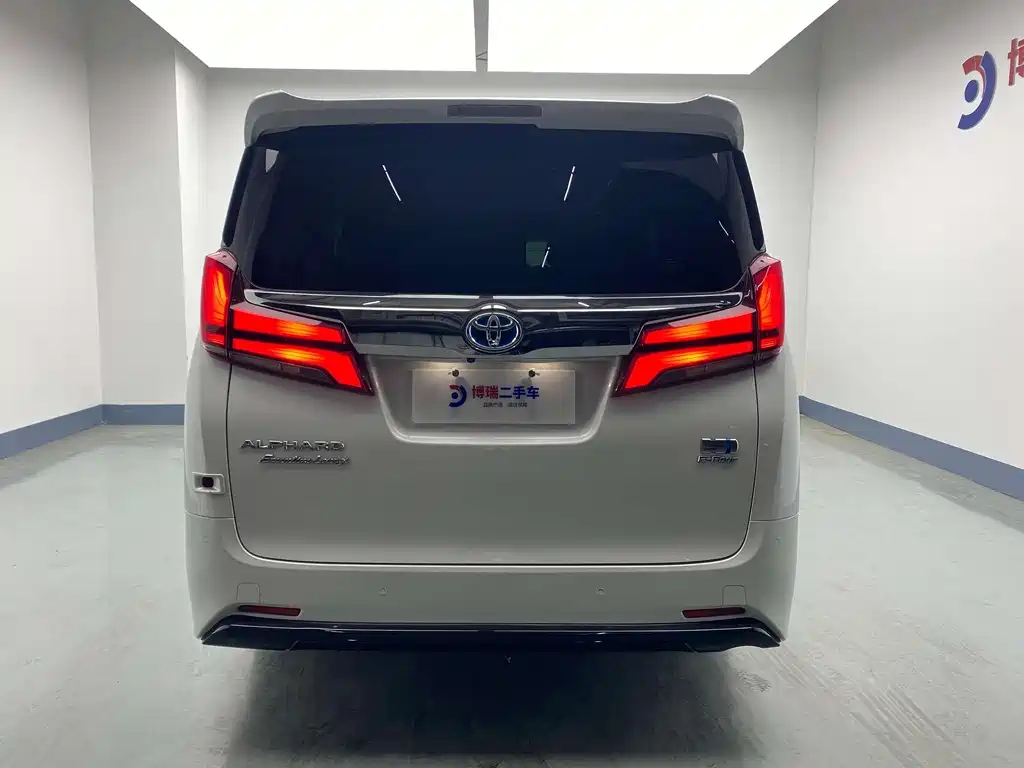 Toyota Alphard 2019 2.5L Luxury