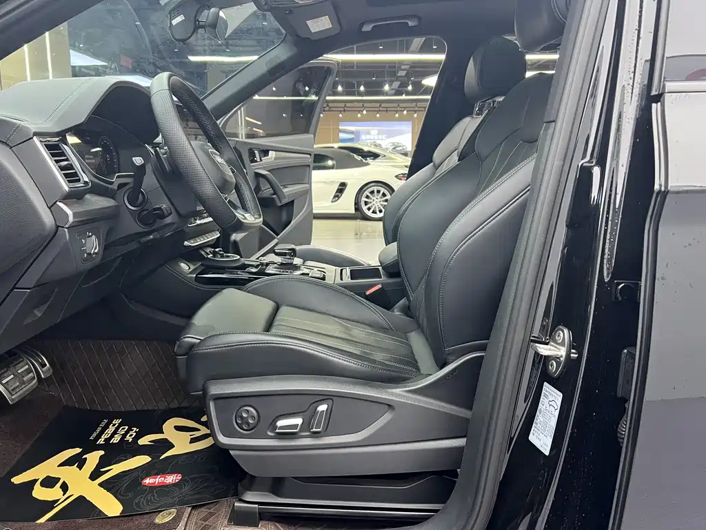 Audi Q5L — миниатюра 11