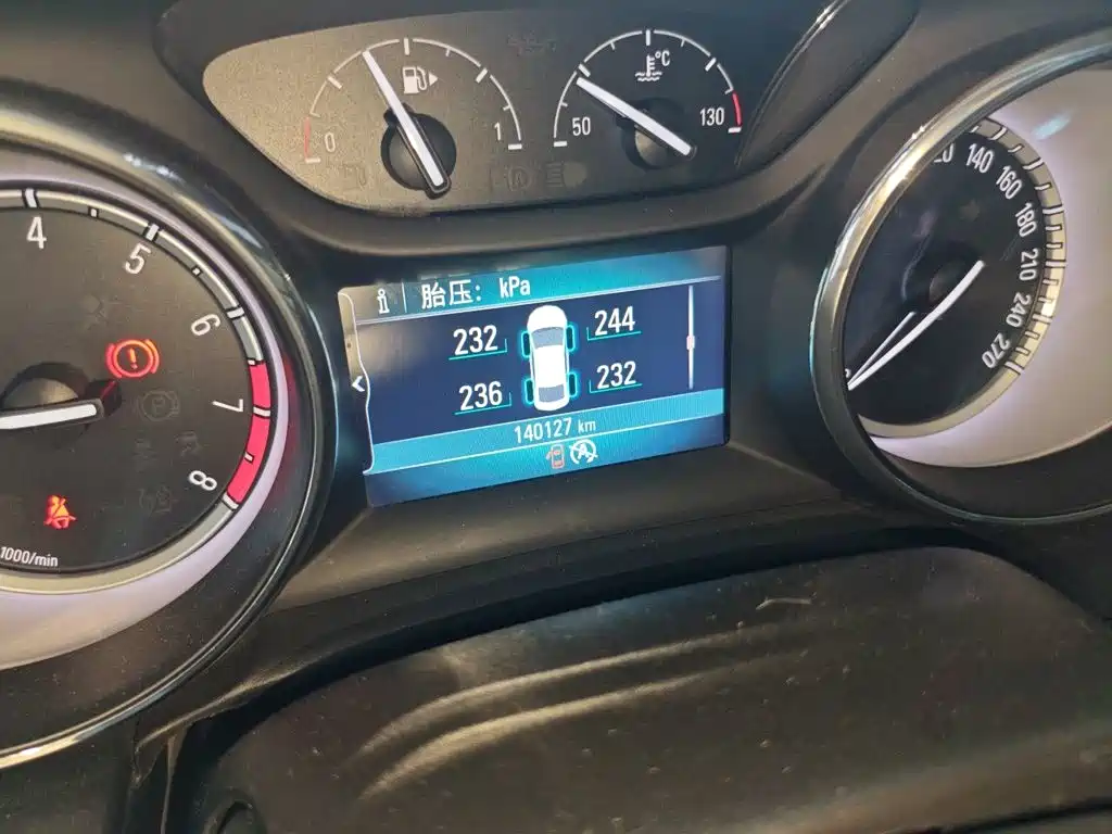 Buick Verano — миниатюра 5