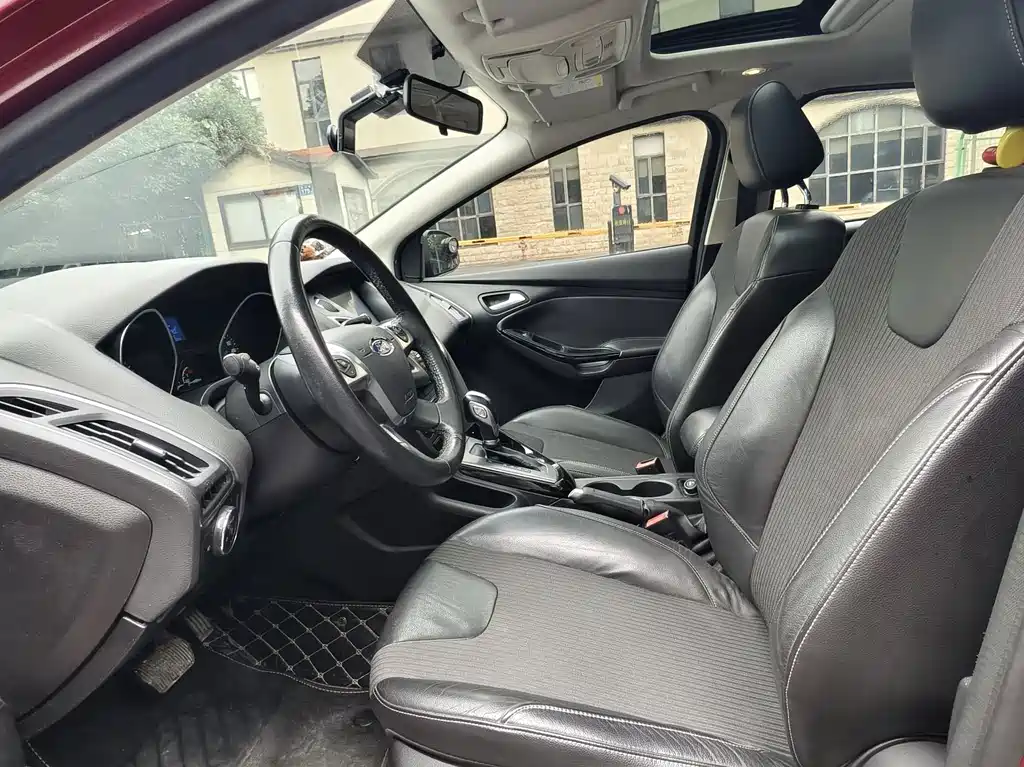 Ford Focus — миниатюра 5