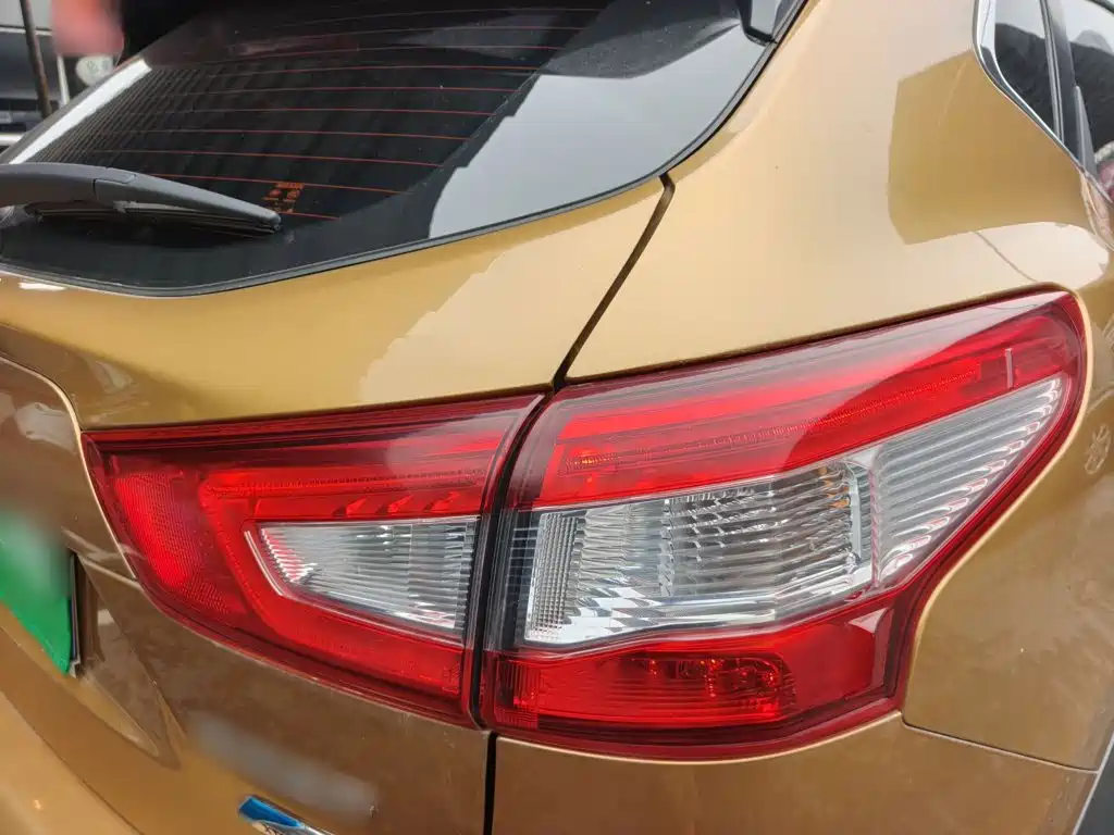 Nissan Qashqai — миниатюра 8